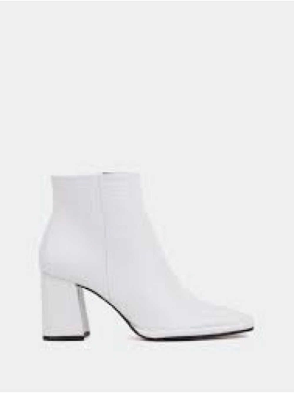 BNWT L’INTERVALLE, the Malika Naplack boots!